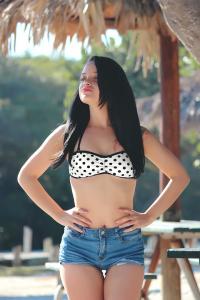 girl-1942135 960 720